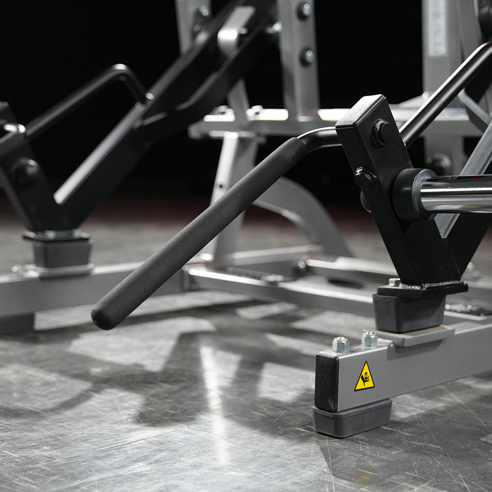 Hammer Strength Ground Base® Squat / High Pull