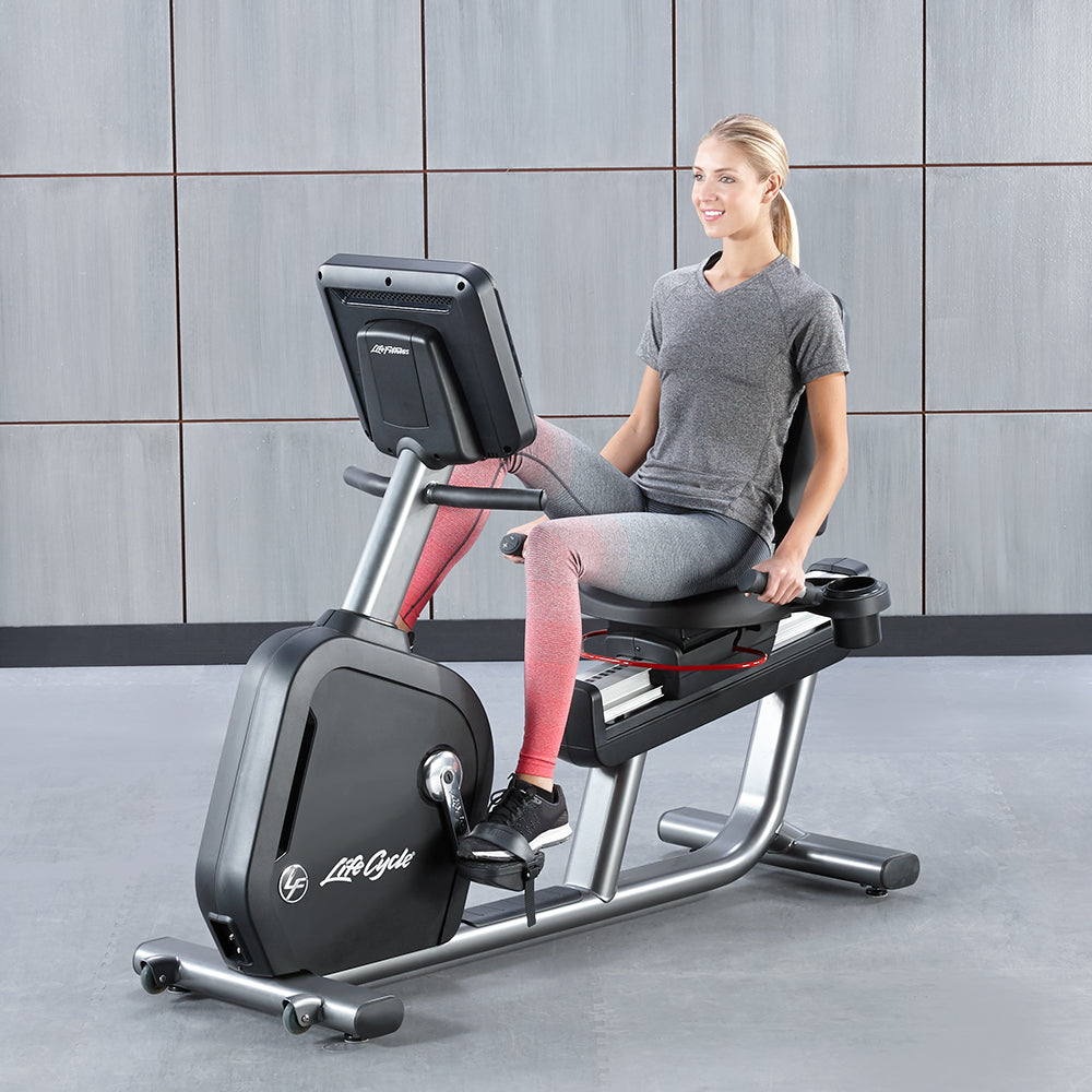 Life Fitness Integrity Recumbent - Silver, SE3HD Console