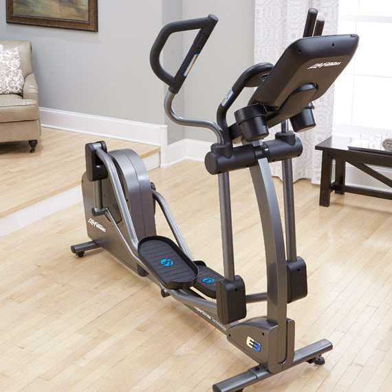 Life fitness e5 elliptical cross best sale trainer with track connect console